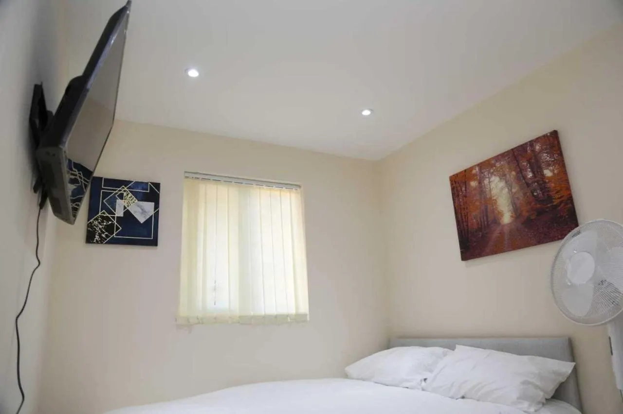 Budget 4-Bedrooms In Thamesmead London